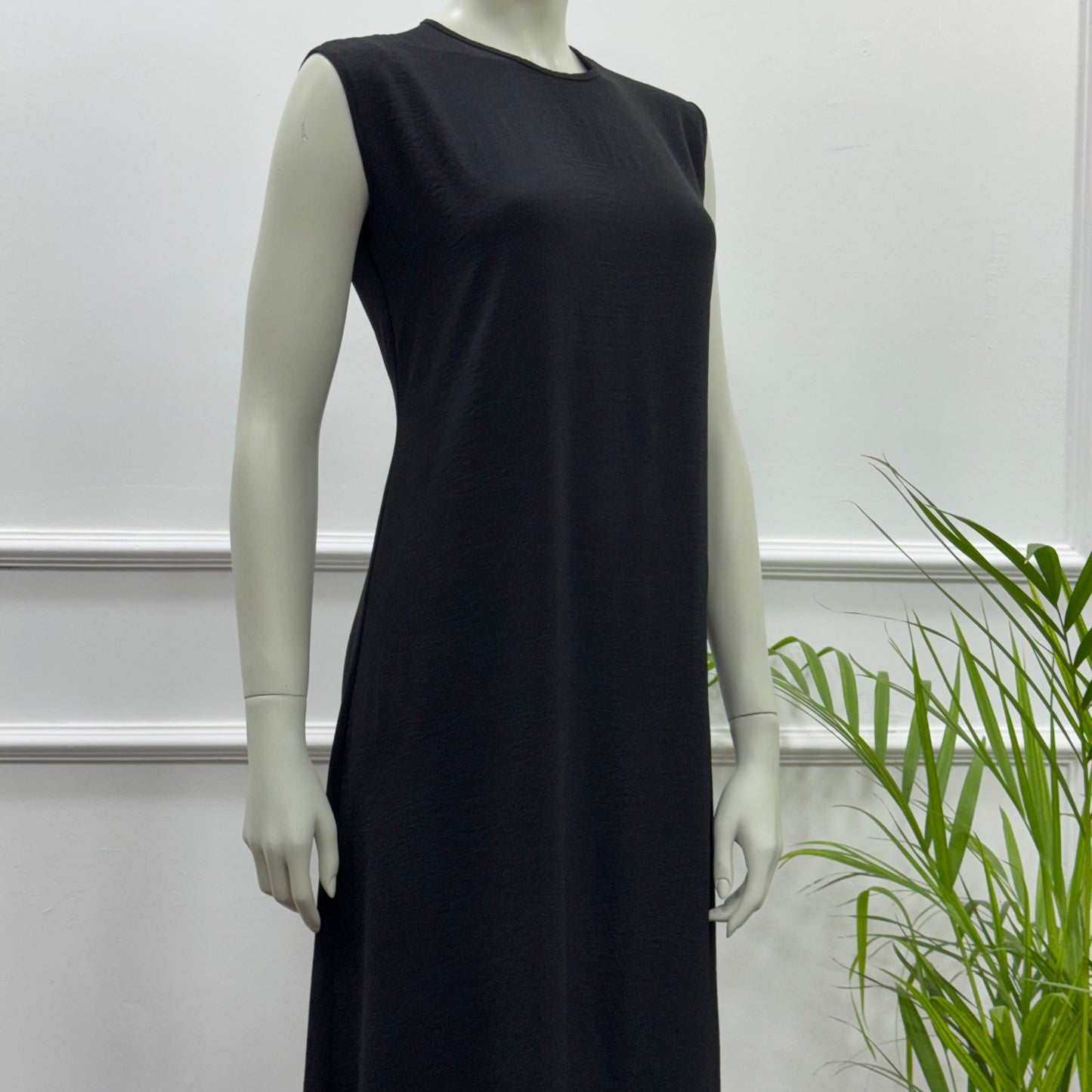 Sleeveless Basic Dress