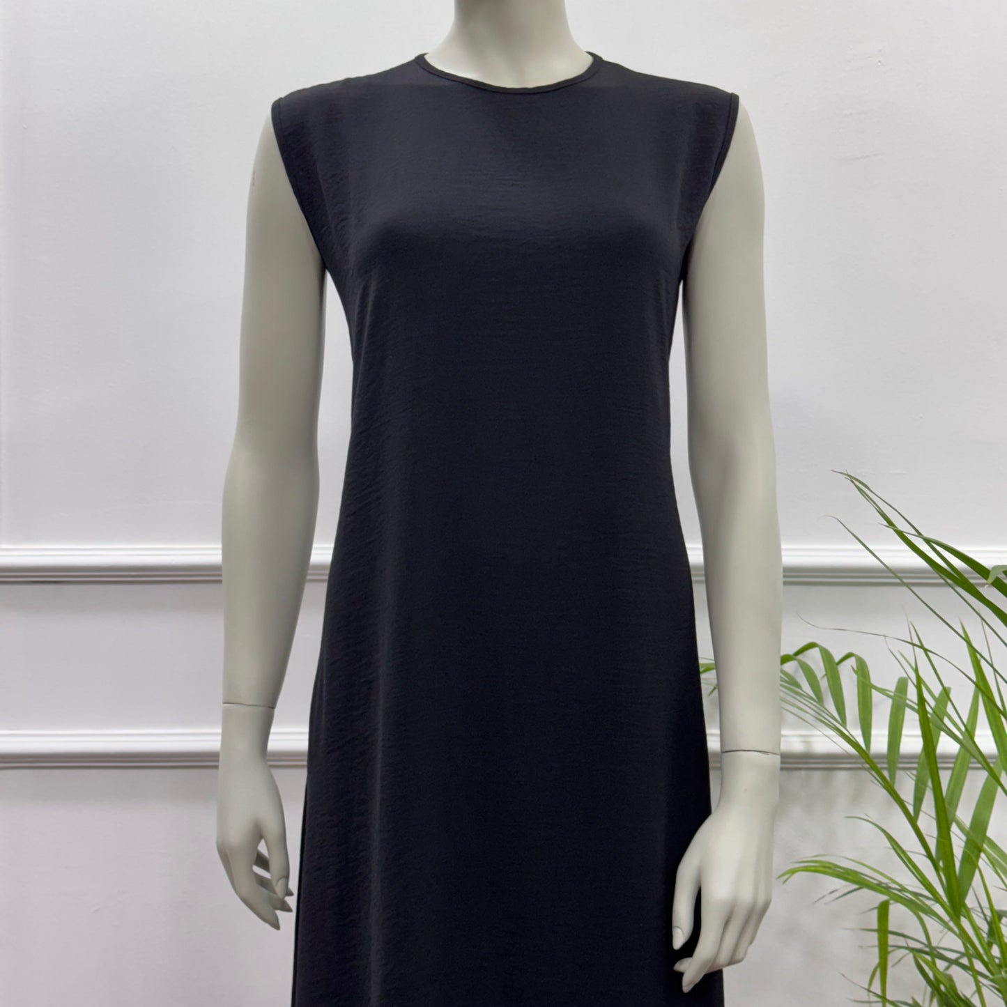 Sleeveless Basic Dress